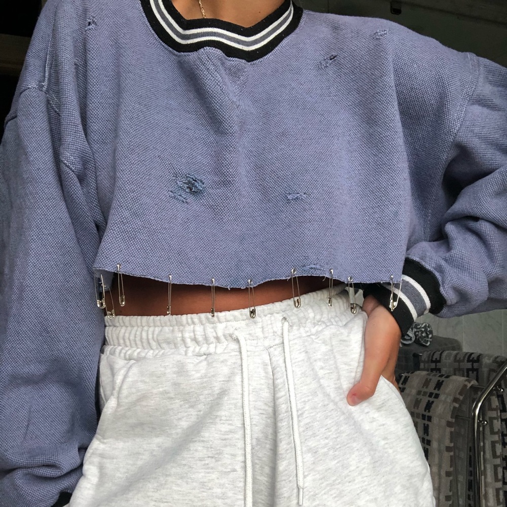 VINTAGE cropped stylish sweatshirt
